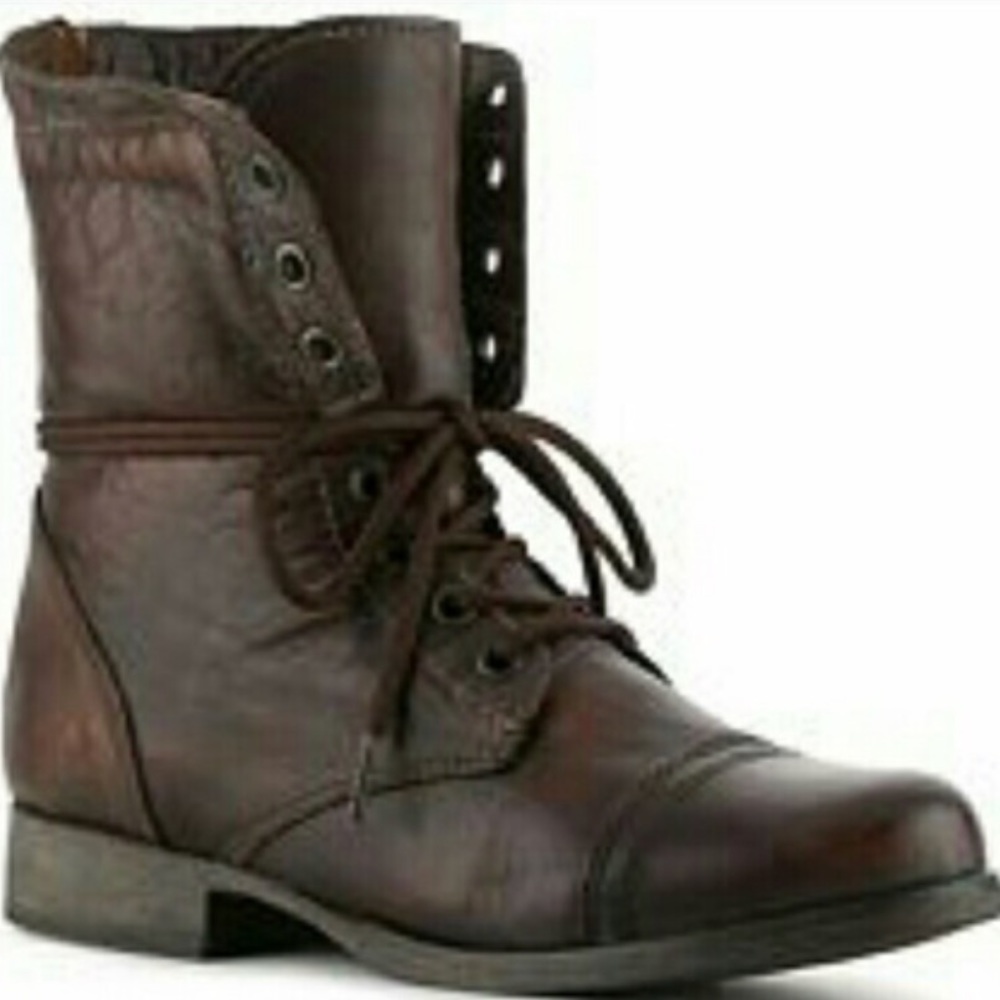 🎉HOST PICK🎉 ⭐️NEW⭐️Steve Madden P-Kombat Boots
